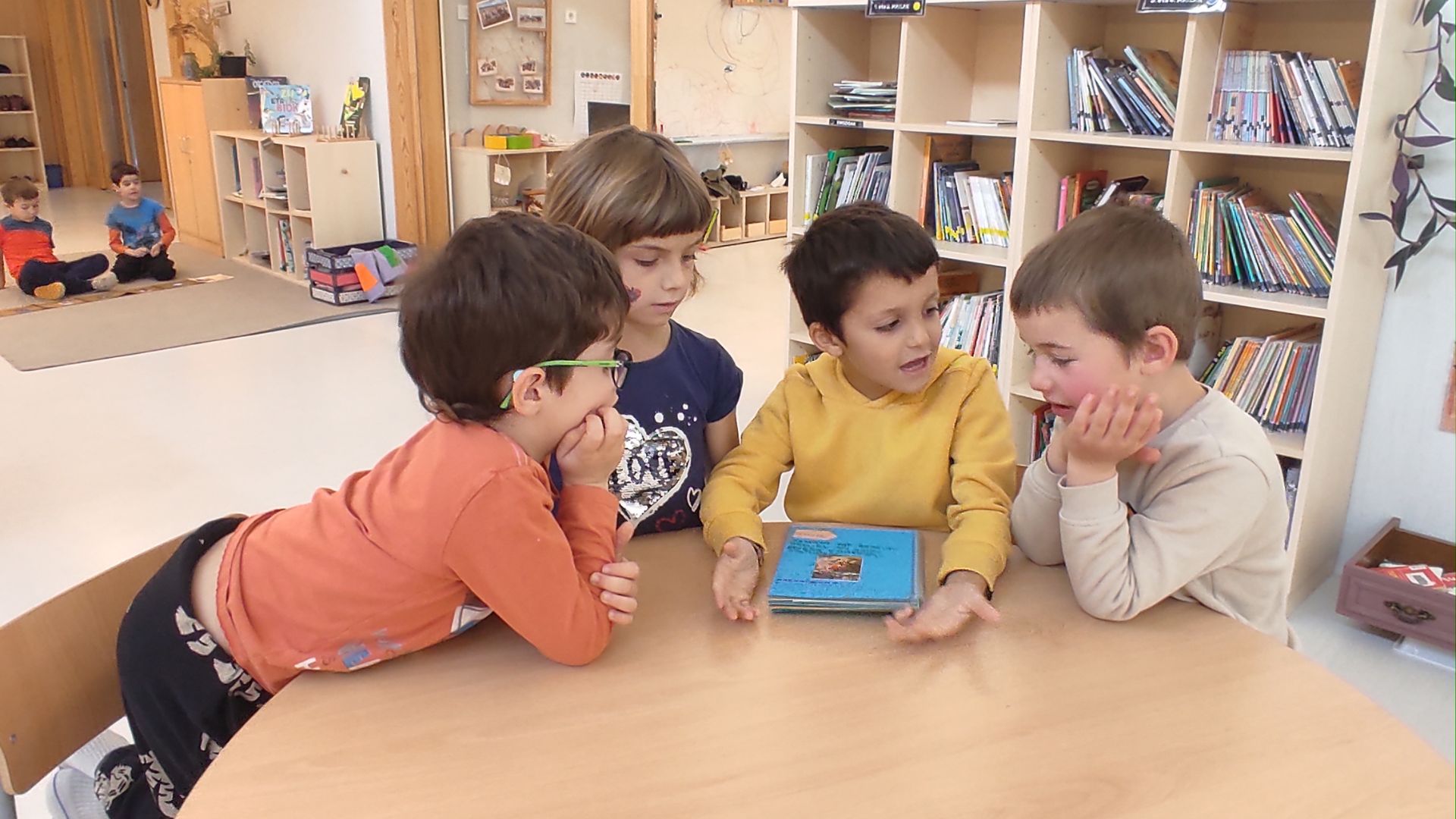 Gure bizitzaren harira…